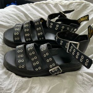 Black Dr.Marten Sandals